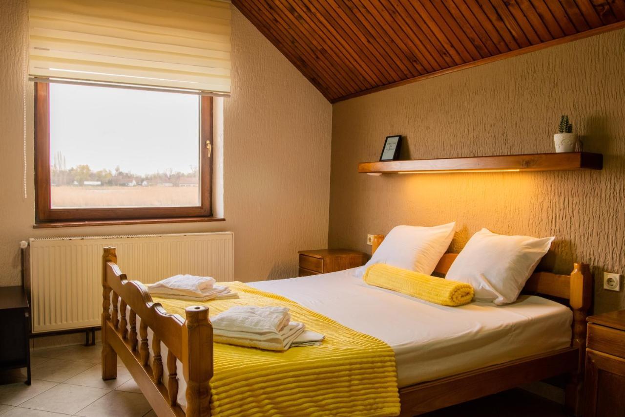 Guest House Vila Alexandar Palić Eksteriør bilde