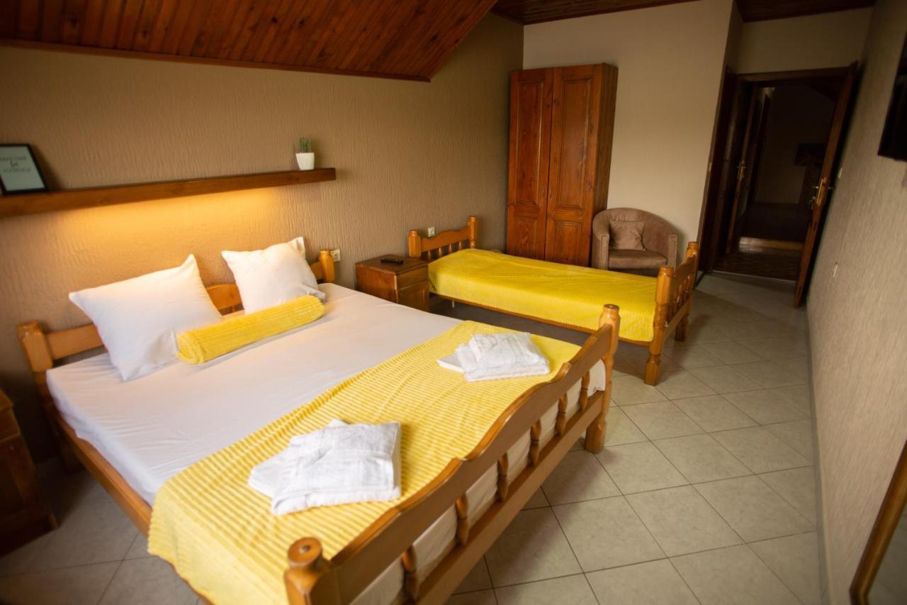 Guest House Vila Alexandar Palić Eksteriør bilde