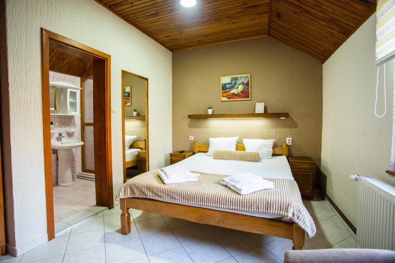 Guest House Vila Alexandar Palić Eksteriør bilde