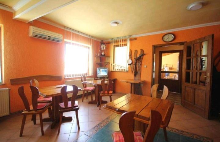 Guest House Vila Alexandar Palić Rom bilde