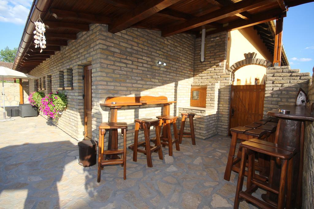 Guest House Vila Alexandar Palić Eksteriør bilde