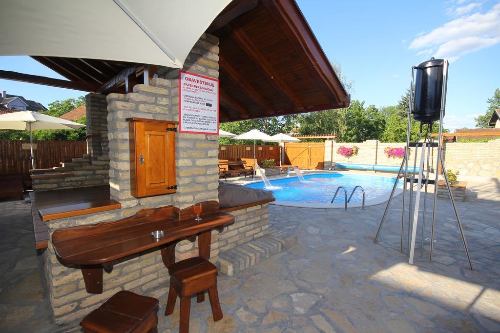 Guest House Vila Alexandar Palić Eksteriør bilde