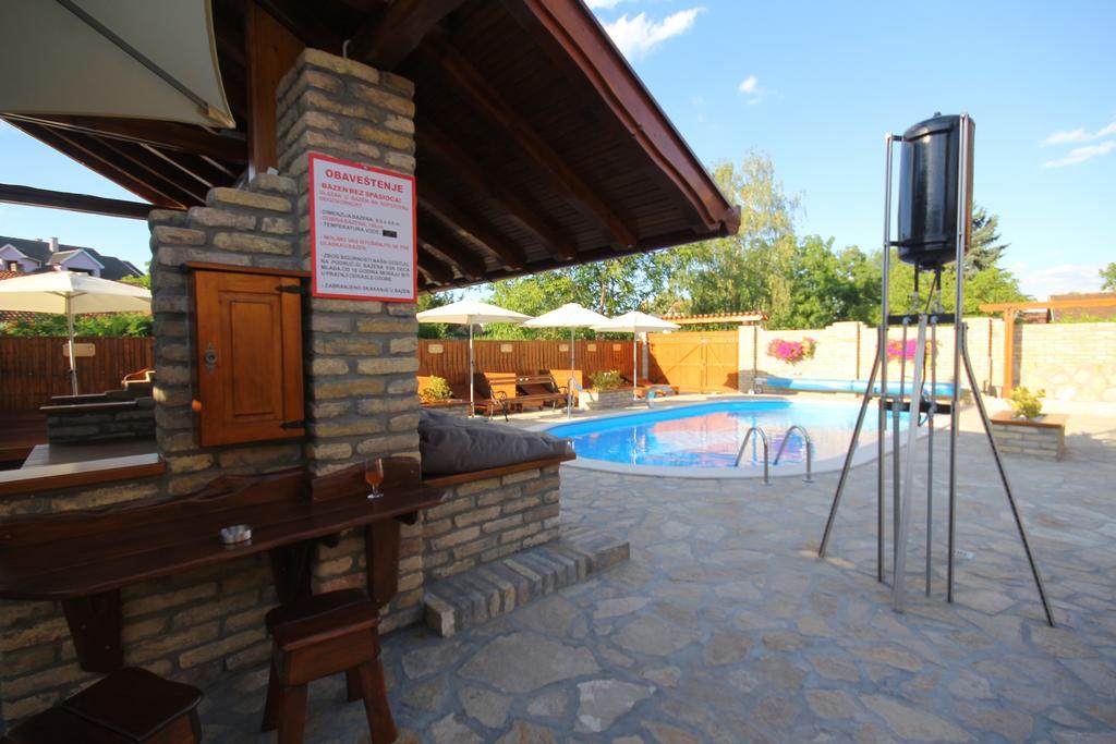 Guest House Vila Alexandar Palić Eksteriør bilde