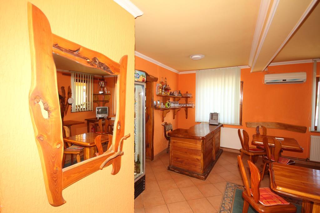 Guest House Vila Alexandar Palić Eksteriør bilde