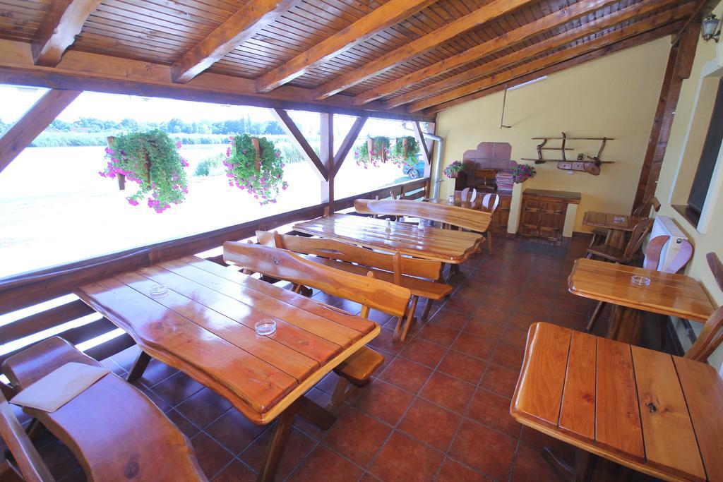 Guest House Vila Alexandar Palić Eksteriør bilde