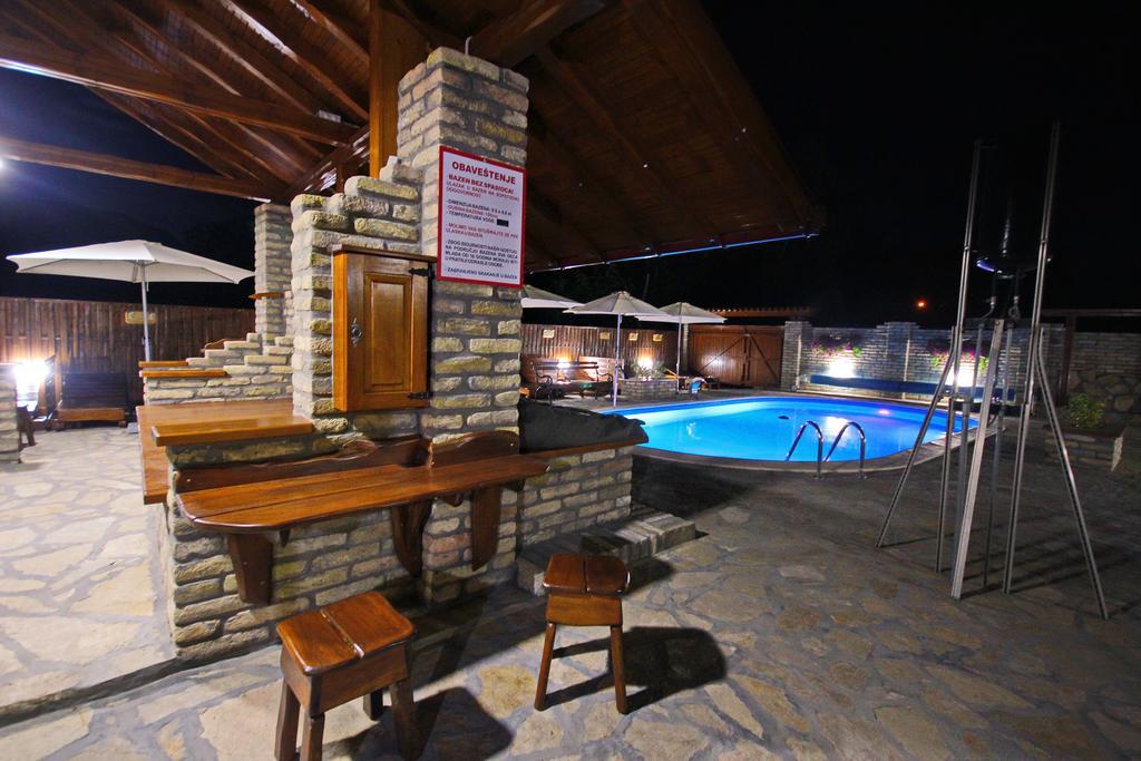 Guest House Vila Alexandar Palić Eksteriør bilde