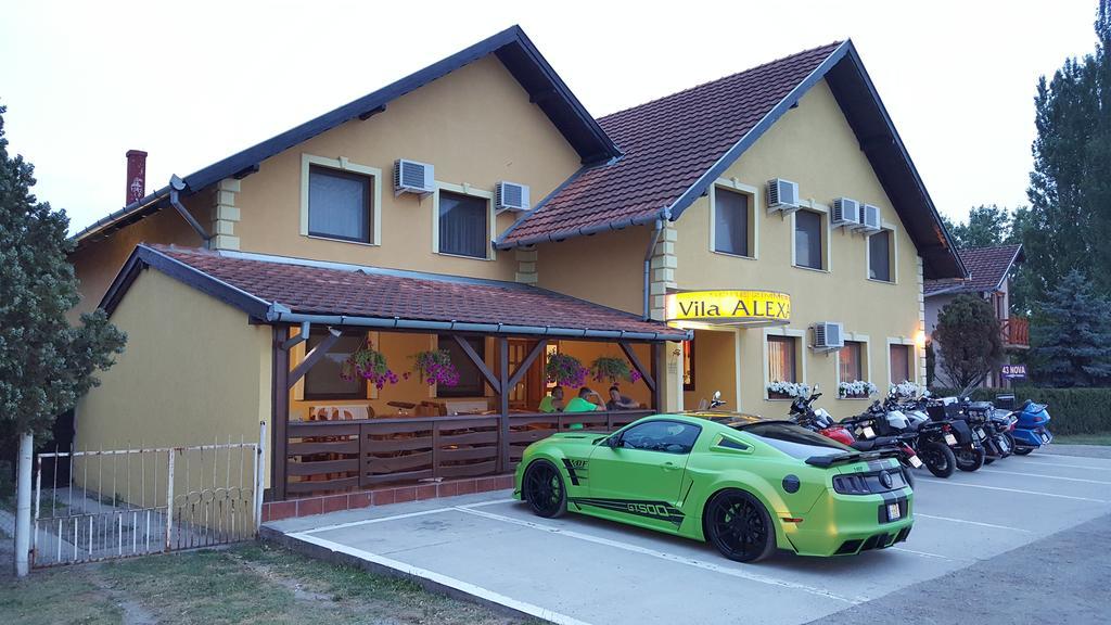 Guest House Vila Alexandar Palić Eksteriør bilde